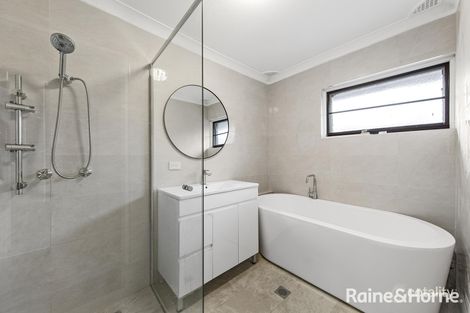 Property photo of 27/15-19 Fourth Avenue Macquarie Fields NSW 2564