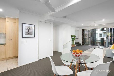 Property photo of 2/12 Wilkie Street Yeerongpilly QLD 4105