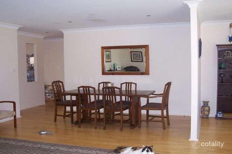 Property photo of 9 Thistle Glen Close Green Point NSW 2251