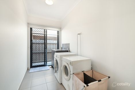 Property photo of 7 Howmans Road Werribee VIC 3030