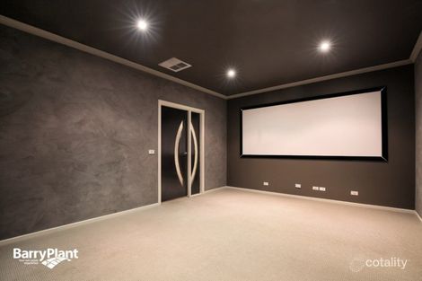 Property photo of 37 Middlesborough Drive Craigieburn VIC 3064