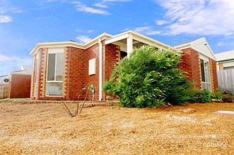 34 Clifton Park Dr, Carrum Downs, VIC 3201