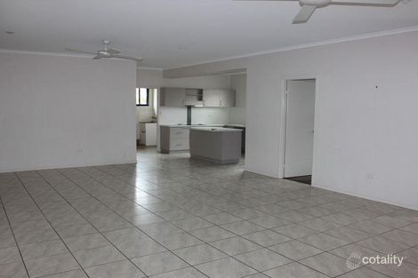 Property photo of 2/4 Mulcahy Crescent Eimeo QLD 4740