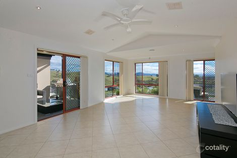 Property photo of 164 Waterfall Drive Jerrabomberra NSW 2619