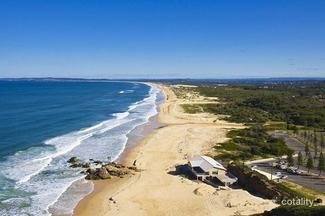 Property photo of 10 Redhead Street Redhead NSW 2290