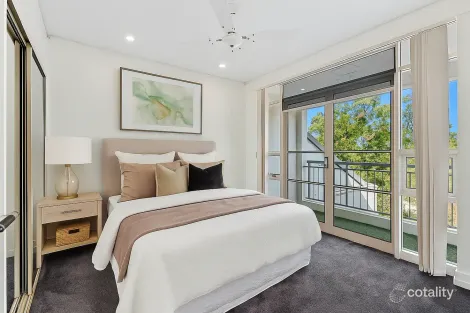 Property photo of 13/76-80 Chichester Drive Arundel QLD 4214