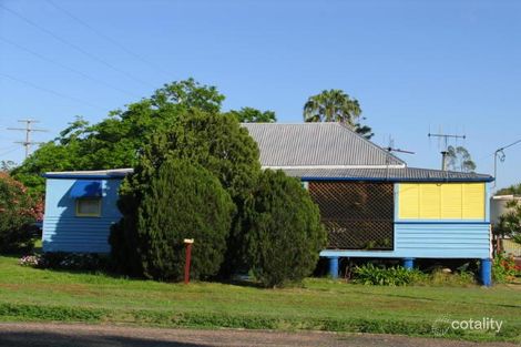 32 Pineapple St, Gayndah, QLD 4625