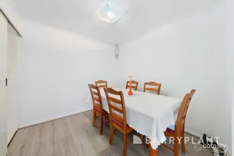Property photo of 57 Grevillea Road Kings Park VIC 3021