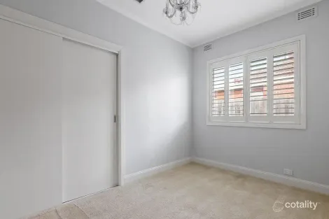 Property photo of 18 Howell Street Bentleigh VIC 3204