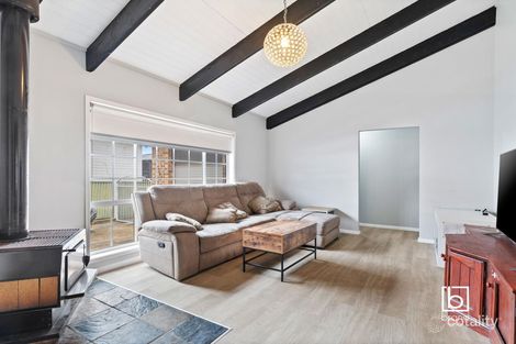 Property photo of 22 Lukela Avenue Budgewoi NSW 2262