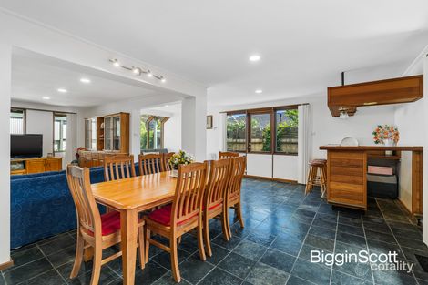 Property photo of 713 Ferntree Gully Road Glen Waverley VIC 3150