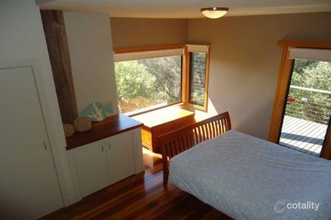 Property photo of 4 Moncur Court Venus Bay VIC 3956