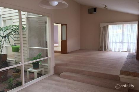 Property photo of 1/32 Clifton Road Hawthorn East VIC 3123