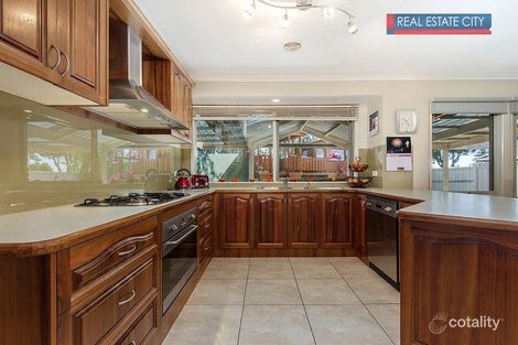 Property photo of 1 Farnborough Avenue Craigieburn VIC 3064