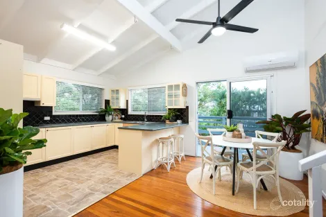 Property photo of 12 Mitchell Avenue Molendinar QLD 4214