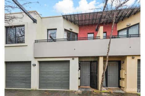 8 Heaslip Cl, Adelaide, SA 5000