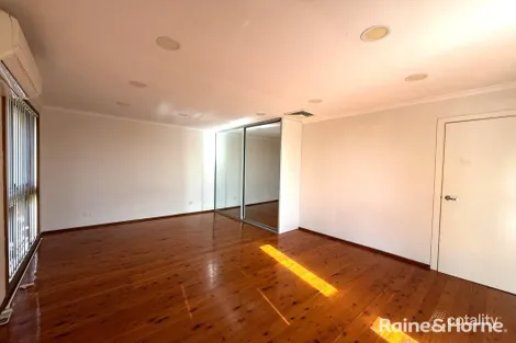 Property photo of 7 Morar Place St Andrews NSW 2566