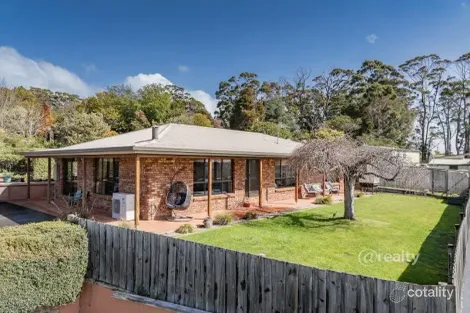 Property photo of 9 Sunset Lane Penguin TAS 7316