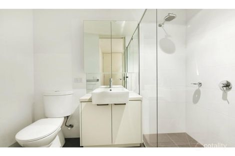 8/16 Small St, Hampton, VIC 3188