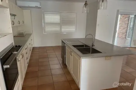 Property photo of 9 Inverness Way Parkwood QLD 4214