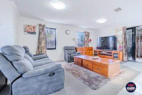 Property photo of 8 Ted Richards Street Casey ACT 2913