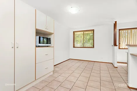 Property photo of 5 Highcroft Boulevard Horsley NSW 2530