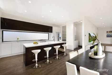 Property photo of 2/5 Kinnoul Avenue Caulfield North VIC 3161