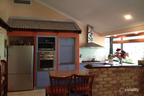 Property photo of 10 Leschenaultia Drive Chittering WA 6084