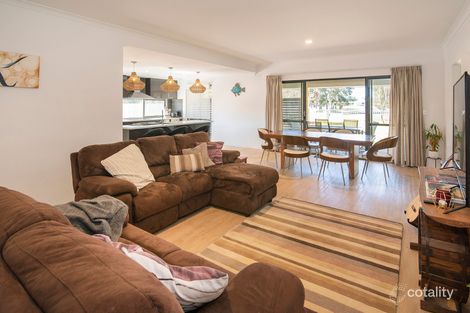 Property photo of 99 Amberley Loop Dunsborough WA 6281