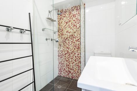 Property photo of 21/2-4 Greenknowe Avenue Elizabeth Bay NSW 2011