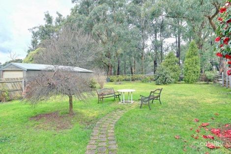 Property photo of 19 Kitchener Parade Cockatoo VIC 3781