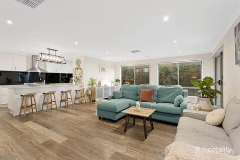 Property photo of 14 Cuttler Street Pakenham VIC 3810