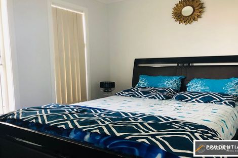Property photo of 7 Neal Place Minto NSW 2566