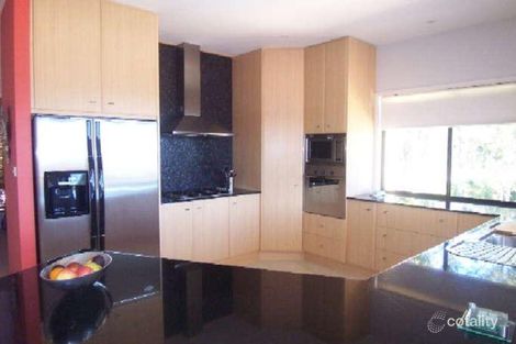 Property photo of 18 Desreaux Close Eleebana NSW 2282