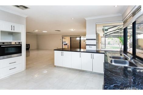 Property photo of 15 Alder Way Thornlie WA 6108