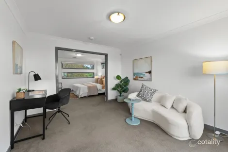 Property photo of 28 Cooley Crescent Casey ACT 2913