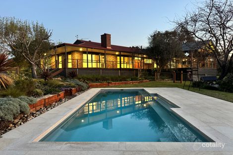 Property photo of 10 Paxtons Lane Mansfield VIC 3722