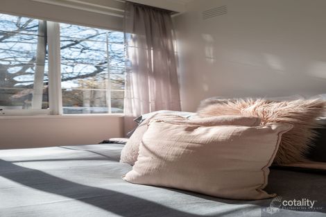 Property photo of 2/8 Avondale Road Armadale VIC 3143