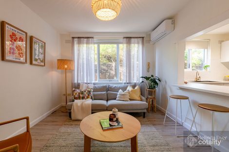 Property photo of 2/8 Avondale Road Armadale VIC 3143
