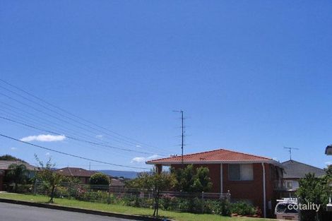 8 Peppermint St, Barrack Heights, NSW 2528