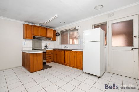 Property photo of 2 Pinaroo Avenue Sunshine West VIC 3020