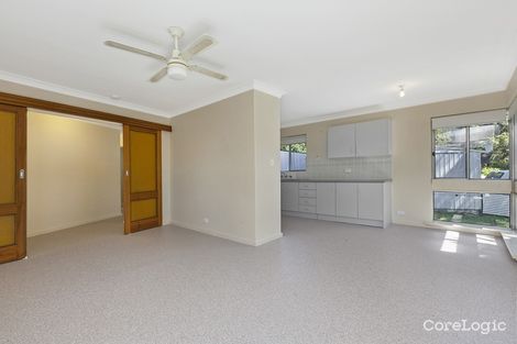 Property photo of 4 Alexander Crescent Hackham SA 5163