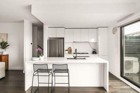 Property photo of 8 Kalmia Mews Gowanbrae VIC 3043