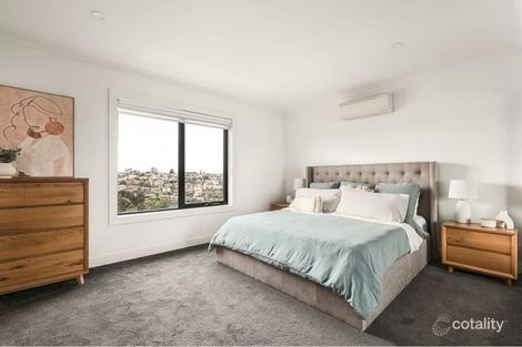 Property photo of 8 Kalmia Mews Gowanbrae VIC 3043