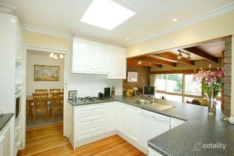 Property photo of 15 Oak Crescent Templestowe Lower VIC 3107