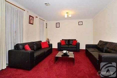 Property photo of 42 Dundee Way Sydenham VIC 3037