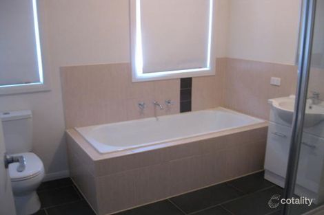 Property photo of 5/372-376 Melrose Drive Tullamarine VIC 3043