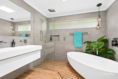 Property photo of 11 Branch Avenue Figtree NSW 2525