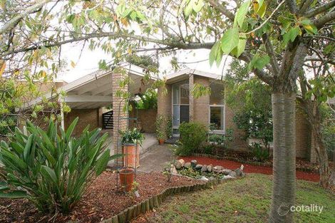 56 Rolling Hills Rd, Chirnside Park, VIC 3116