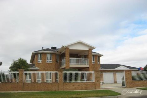 78-80 Royal Cres, Hillside, VIC 3037